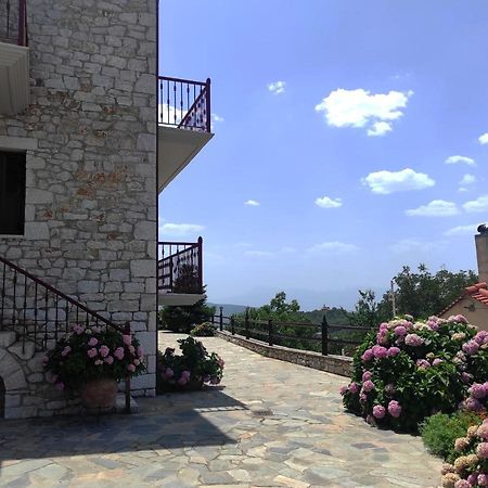 Meterizi Guesthouse Varvitsa Екстер'єр фото