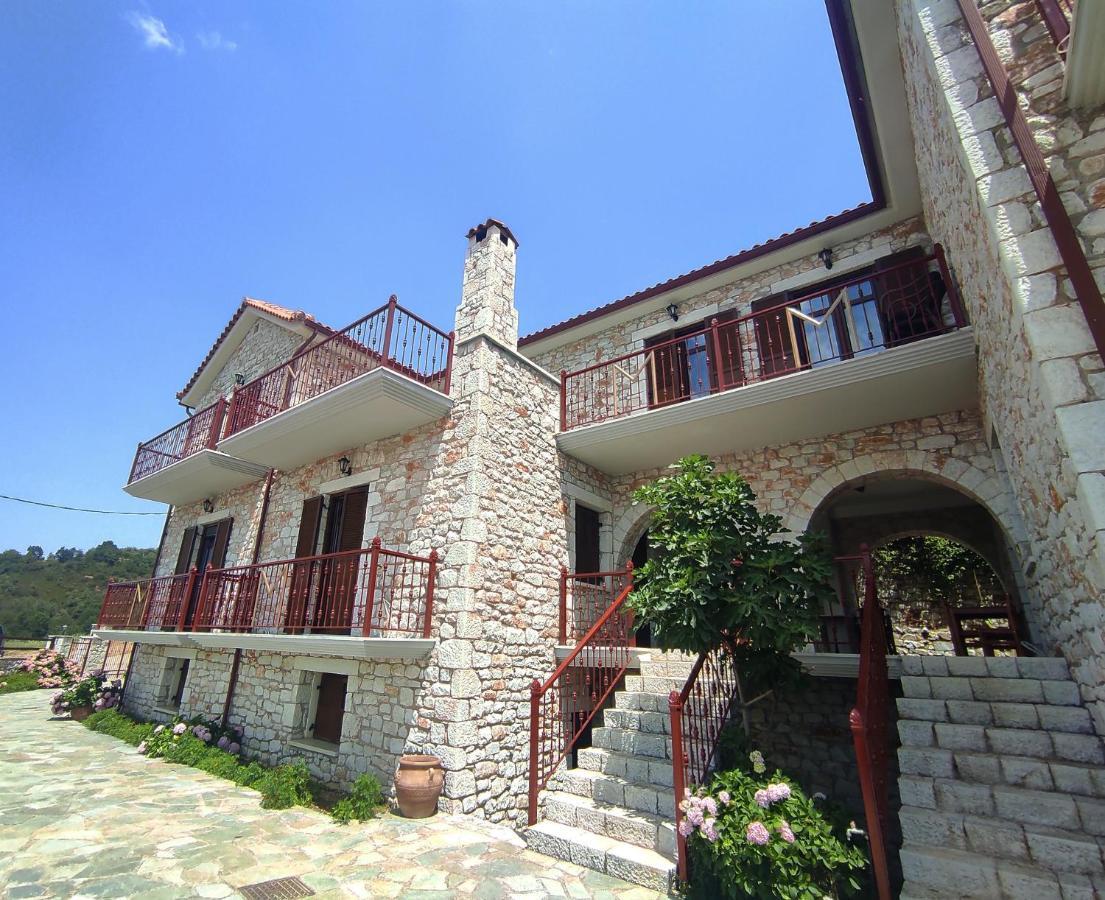 Meterizi Guesthouse Varvitsa Екстер'єр фото